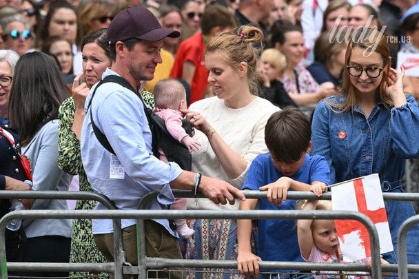 Принцеса Беатріс і Едоардо з дітьми / © Getty Images