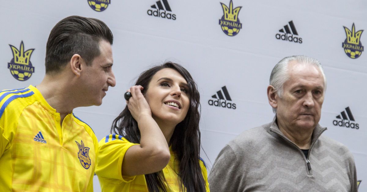 Джамала презентовала новую форму сборной Украины. 
Фото - Надежда Мельниченко