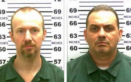 В США заключенные оставили полицейским "дерзкую" записку и сбежали из тюрьмы