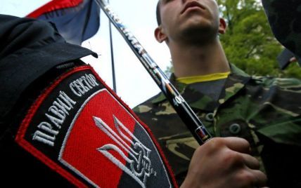 "Правый сектор" установил блокпост под Киевом