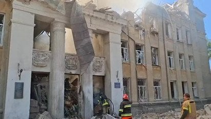 Зеленський відреагував на удар РФ по ліцею на Одещині