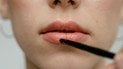 Як зробити губи більшими за допомогою макіяжу