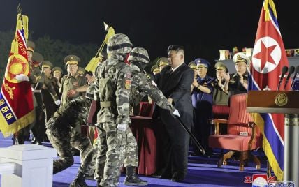 Фейгін пояснив, чому КНДР вигідно відправляти своїх військових на війну проти України