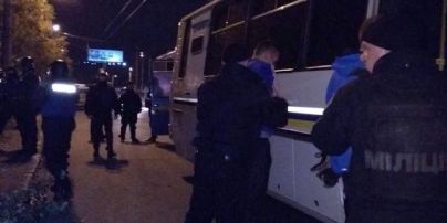 У масовій бійці фанатів у Києві постраждали троє осіб, поліція відкрила кримінальне провадження