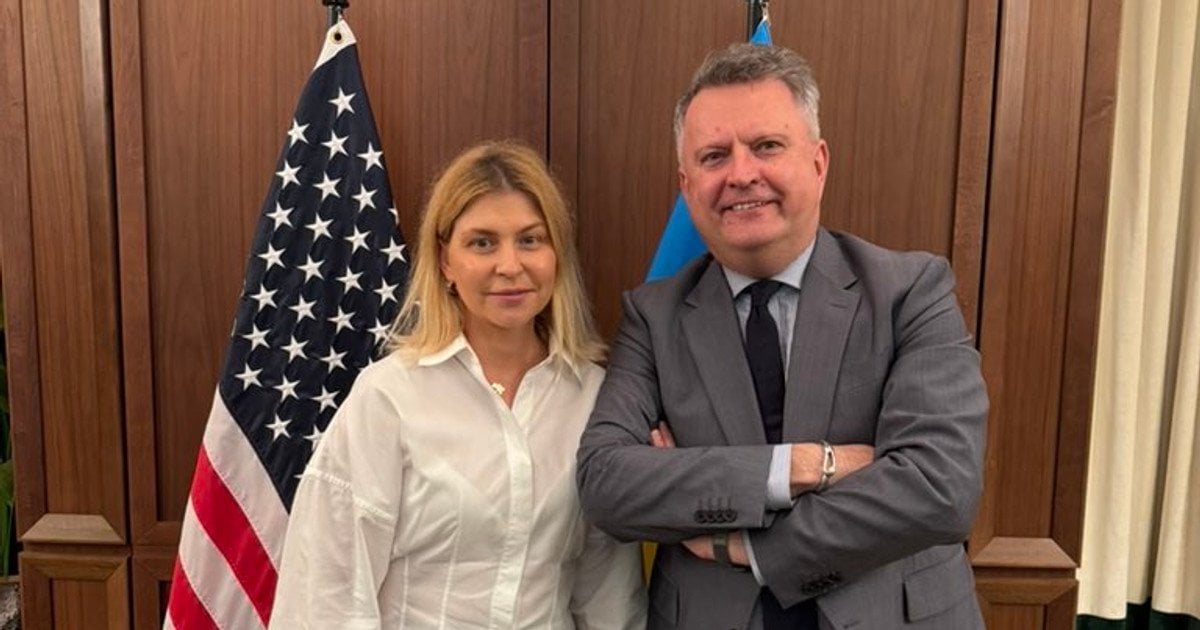 Заместитель главы МИД Сергей Кислица и Ольга Стефанишина