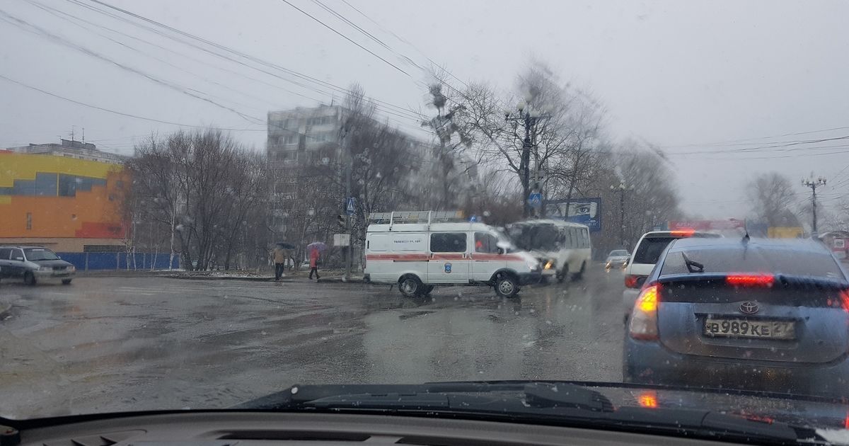 Причиною катастрофи вертольота Мі-8 в російському Хабаровську стало зіткнення з антеною