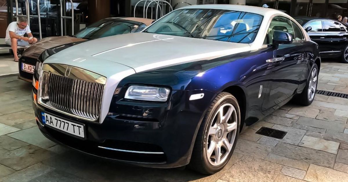 У Монако засвітився Rolls-Royce на українських номерах