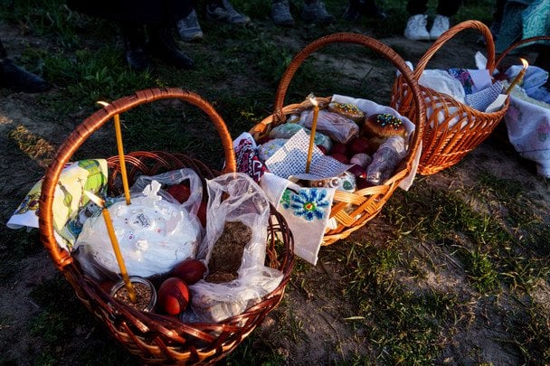 В одній із областей заборонили богослужіння на Великдень під час комендантської години