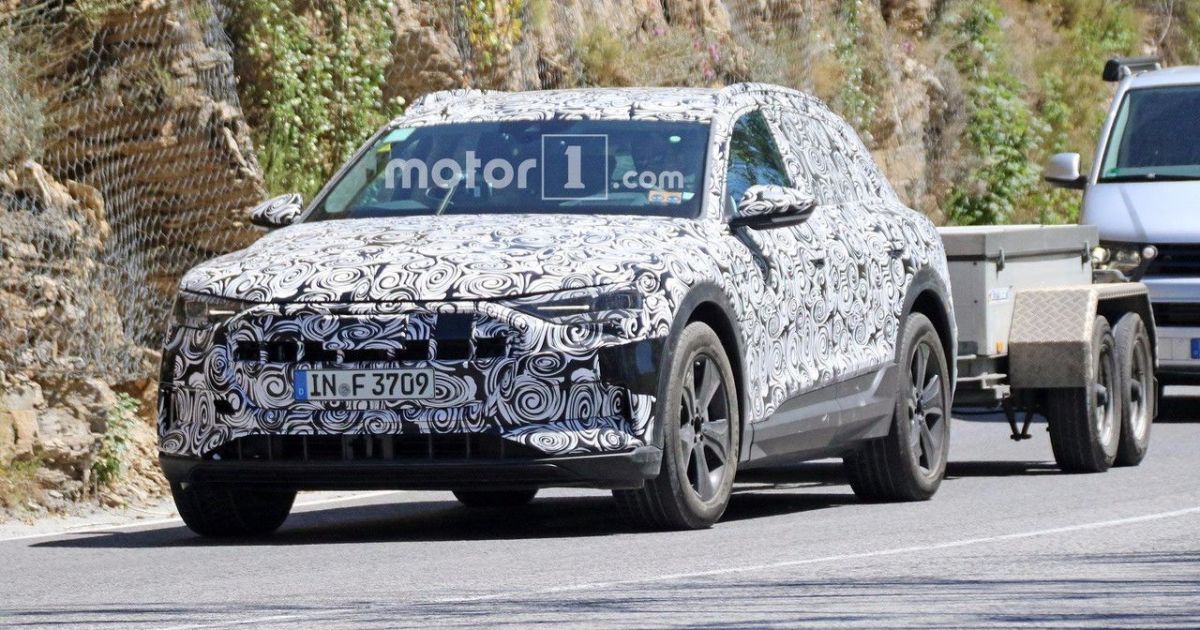 Audi вывела на тесты электрический кроссовер