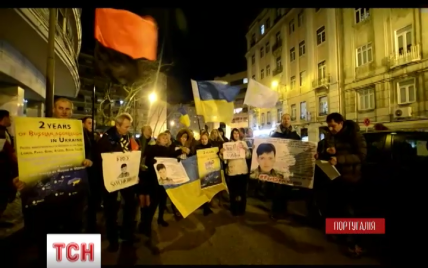 Мировое сообщество и некоторые российские звезды требуют освобождения Савченко
