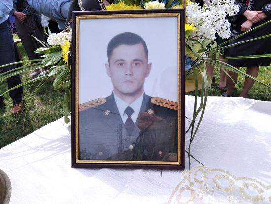 Врятував близько пів сотні людей з-під обстрілів: на Волині попрощалися з Героєм Тарасом Свистаком