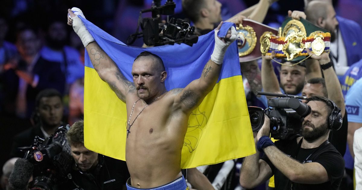 Александр Усик