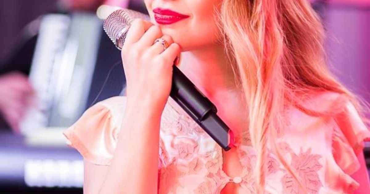 Тіна Кароль виступила з акустичною програмою "Голос" / © facebook.com/tina.karol