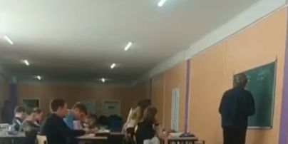 "Цього не показують російські пропагандисти": як навчаються діти в окупованому Маріуполі (відео)