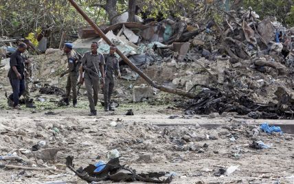 В Сомали у военной базы взорвали авто, начиненное взрывчаткой: погибли по меньшей мере восемь человек