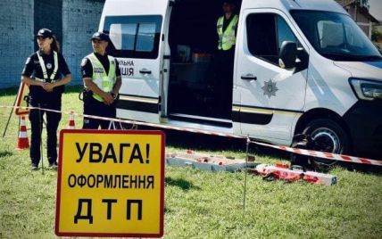 Одразу дві смертельні ДТП на трасі Одеса-Київ: розбився водій та переїхали чоловіка