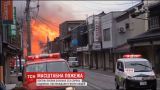Десятки домов охватило пламя в Японии