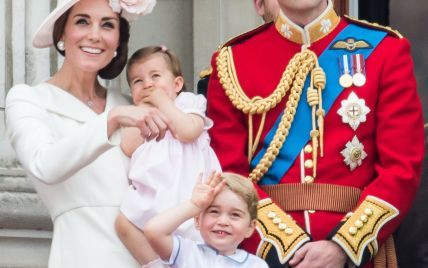 Первый выход в свет: герцогиня Кембриджская с детьми на юбилее королевы Елизаветы II