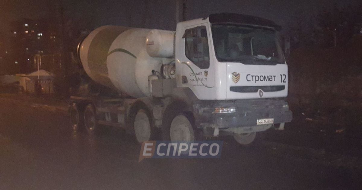 У Києві водій бетоновоза не помітив, як задавив на смерть молоду жінку, і поїхав далі