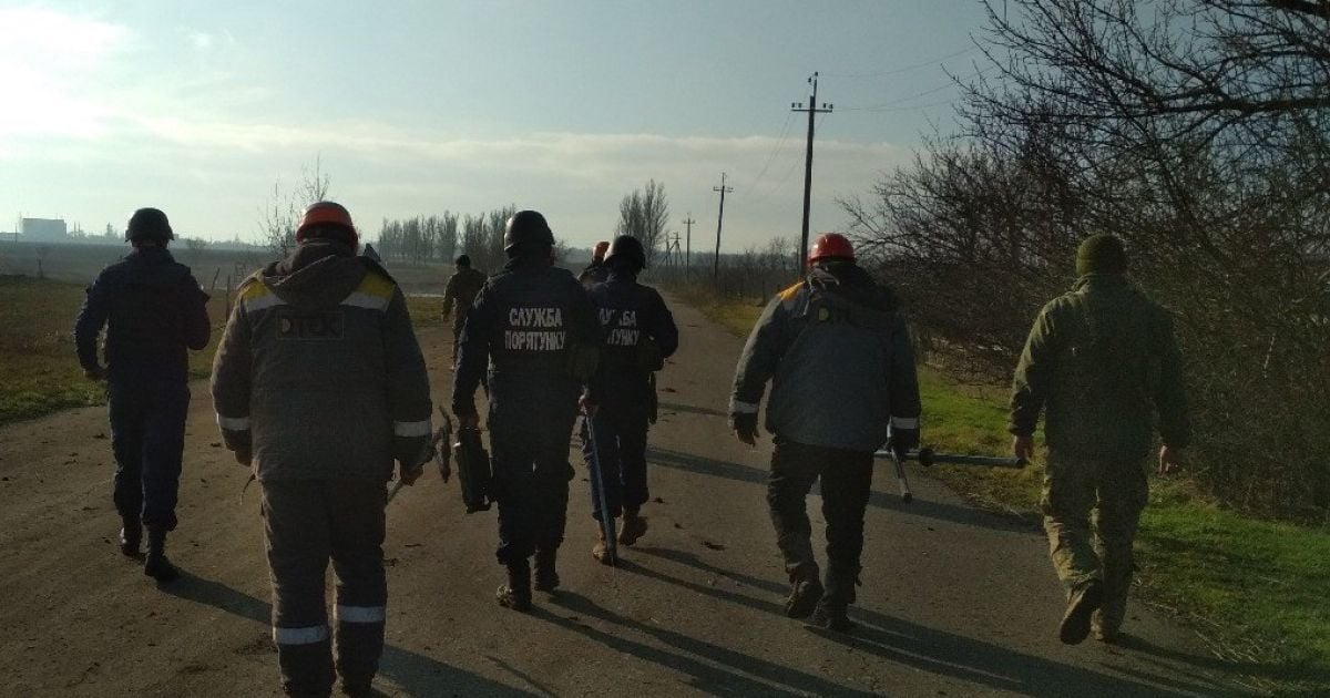 відновлення електропостачання_4 / © Facebook/прес-центр штабу АТО