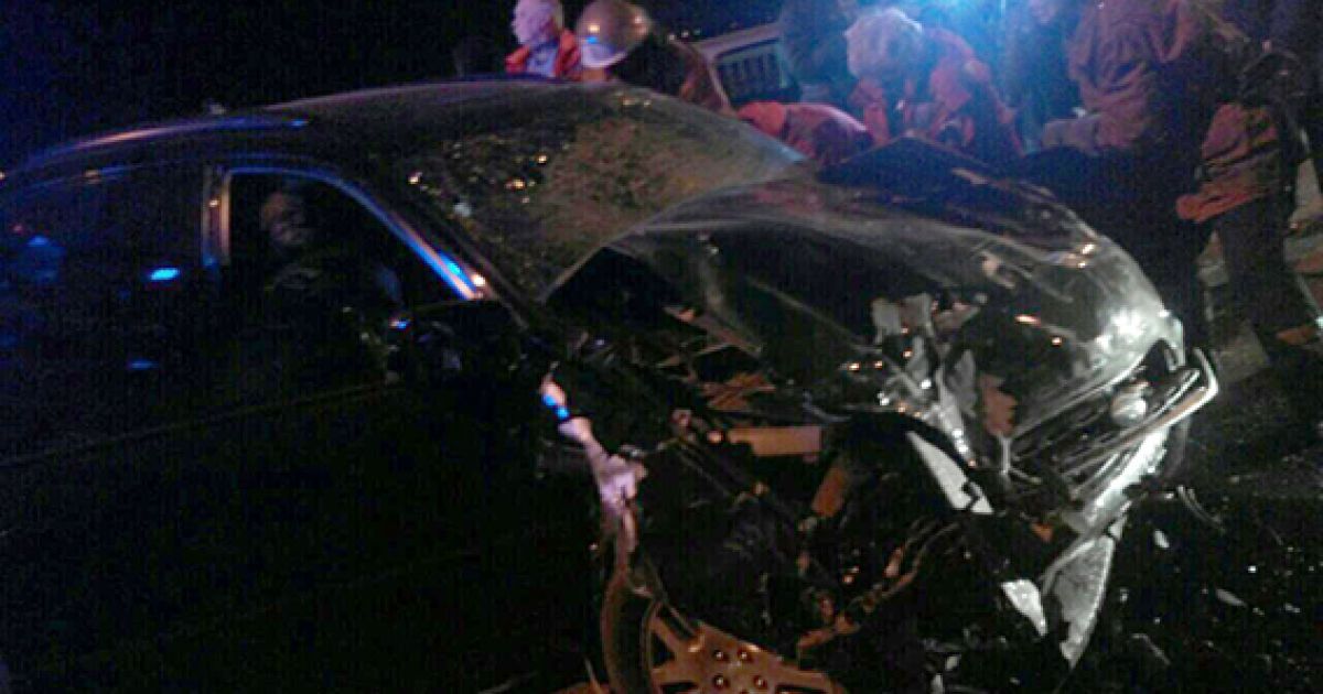 У Дніпропетровську після падіння авто з моста загинули люди