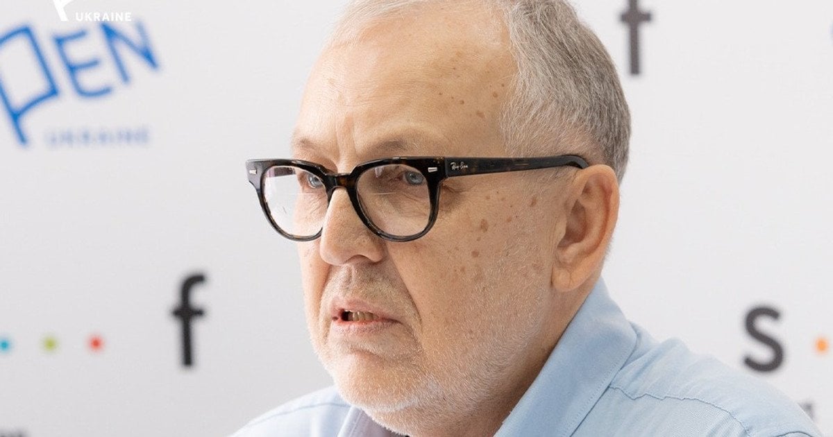 Юрий Макаров.