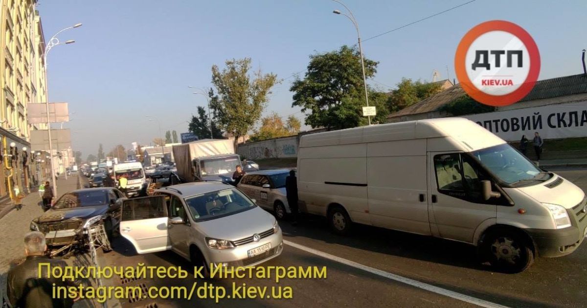 дтп поділ_2 / © facebook.com/dtp.kiev.ua