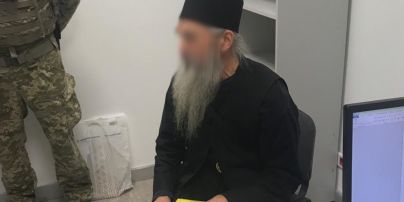 В "Борисполе" задержали священника с паспортами Украины и России