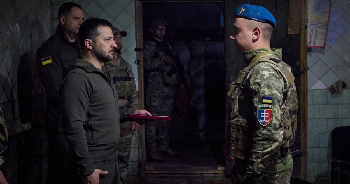Зеленський 23 травня приїхав на фронт / © t.me/V_Zelenskiy_official
