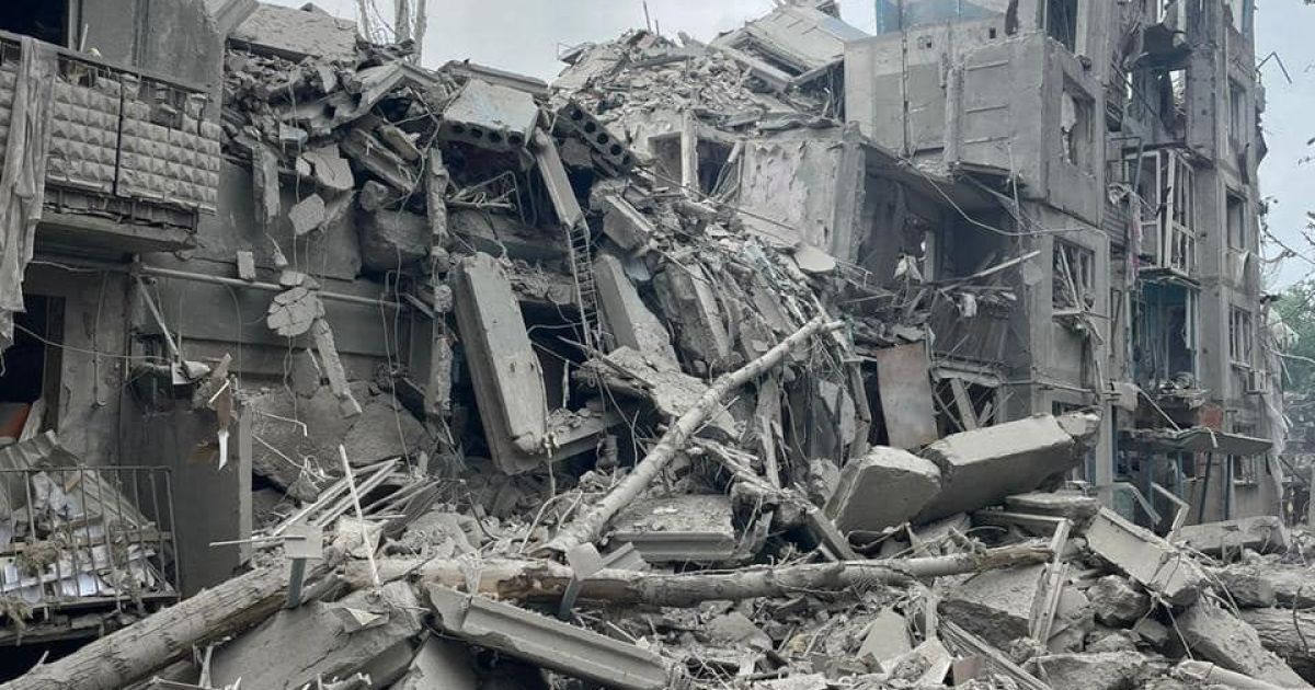 Розбитий будинок в Авдіївці