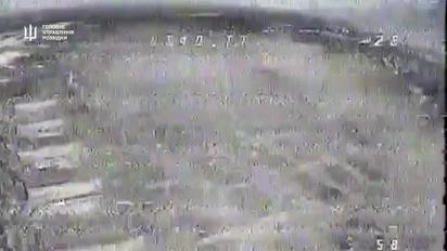 У ГУР показали відео, як ворог запускає дрони-камікадзе над реакторами ЗАЕС