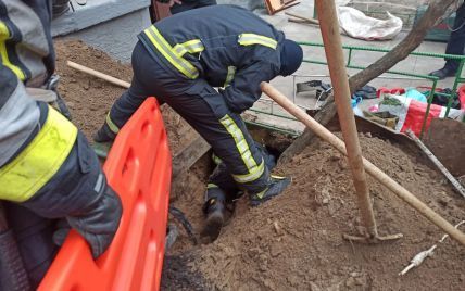 В Киеве на Печерске произошел обвал грунта – погиб человек