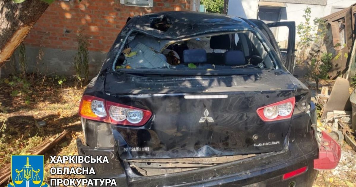 Російський дрон влучив у цивільну автівку, яка розвозила гуманітарну допомогу