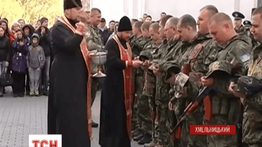 З Хмельницького на Донбас вирушив зведений міліцейський загін