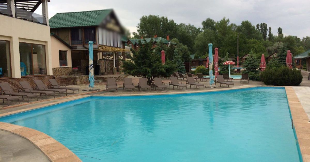 В Харькове двухлетний мальчик погиб в бассейне развлекательного центра