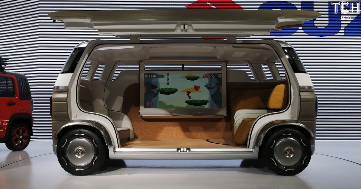 Suzuki представила беспилотную "комнату на колесах"