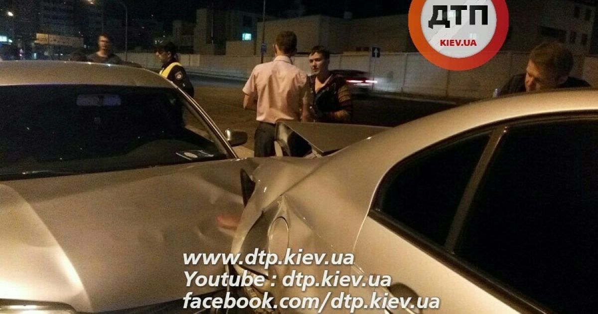 ДТП у Києві за участю авто, в якому була Савченко / © dtp.kiev.ua