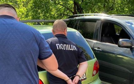 В Киевской области полицейскому сообщено о подозрении в изнасиловании 10-летней девочки