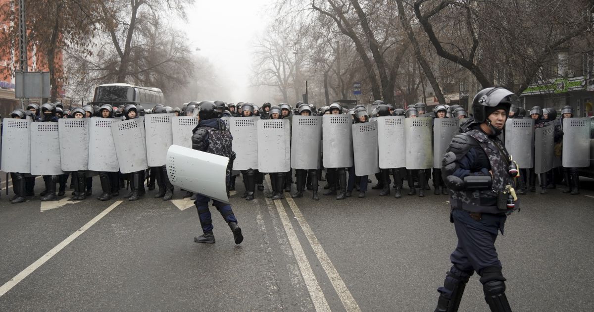 Ситуация в Казахстане и заявления Блинкена об Украине: пять новостей, которые вы могли проспать