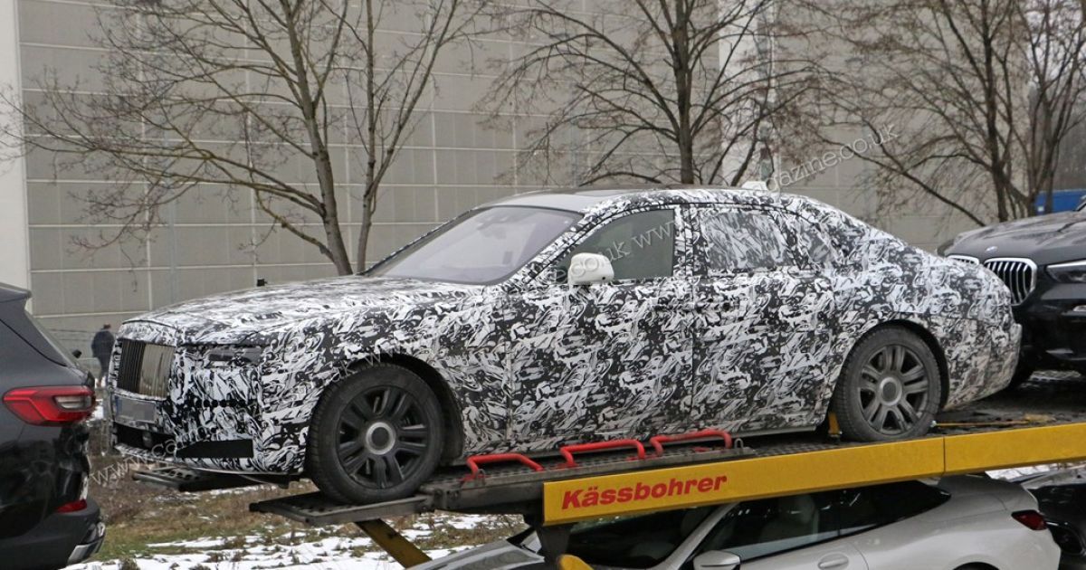 Шпионы засняли обновленный rolls-royce ghost в камуфляже