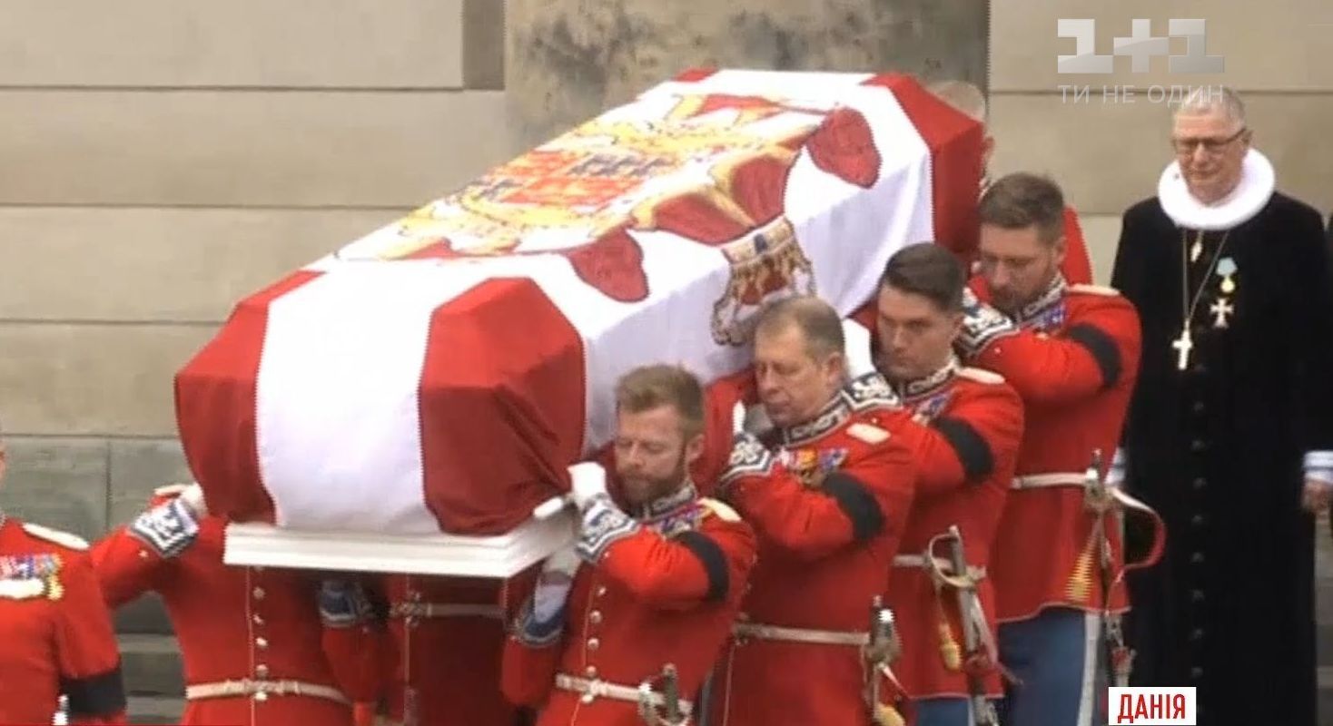 В Дании похоронили принца Хенрика