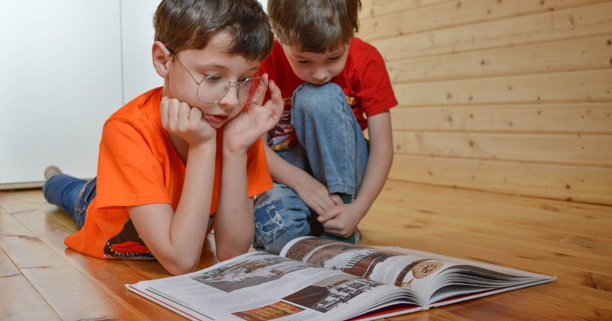 Вчителів вчать виявляти учнів, які підтримують Україну / pixabay.com