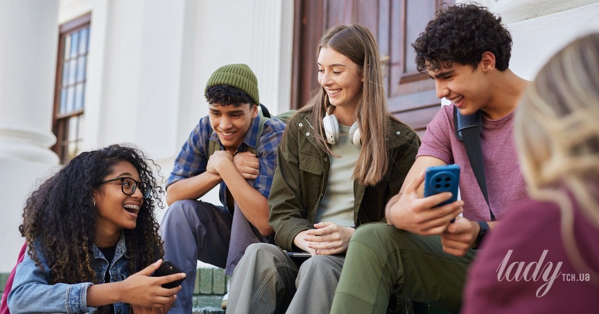 Онлайн-схованки: де підлітки можуть бути самі собою