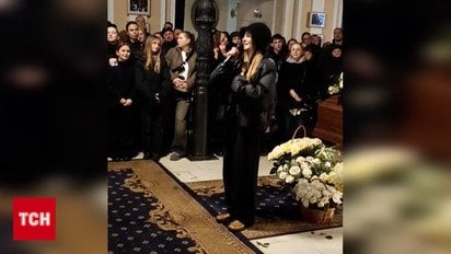 Звезды во время церемонии прощания с ADAM в Киеве произнесли важные речи