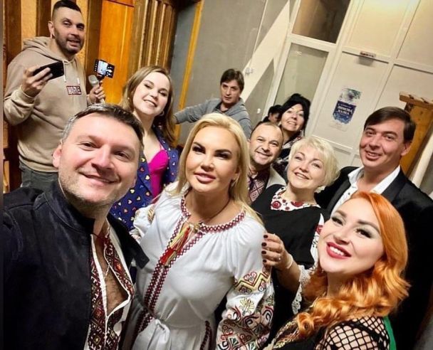 Камалія виступила перед переселенцями з Маріуполя / © instagram.com/kamaliyaofficial