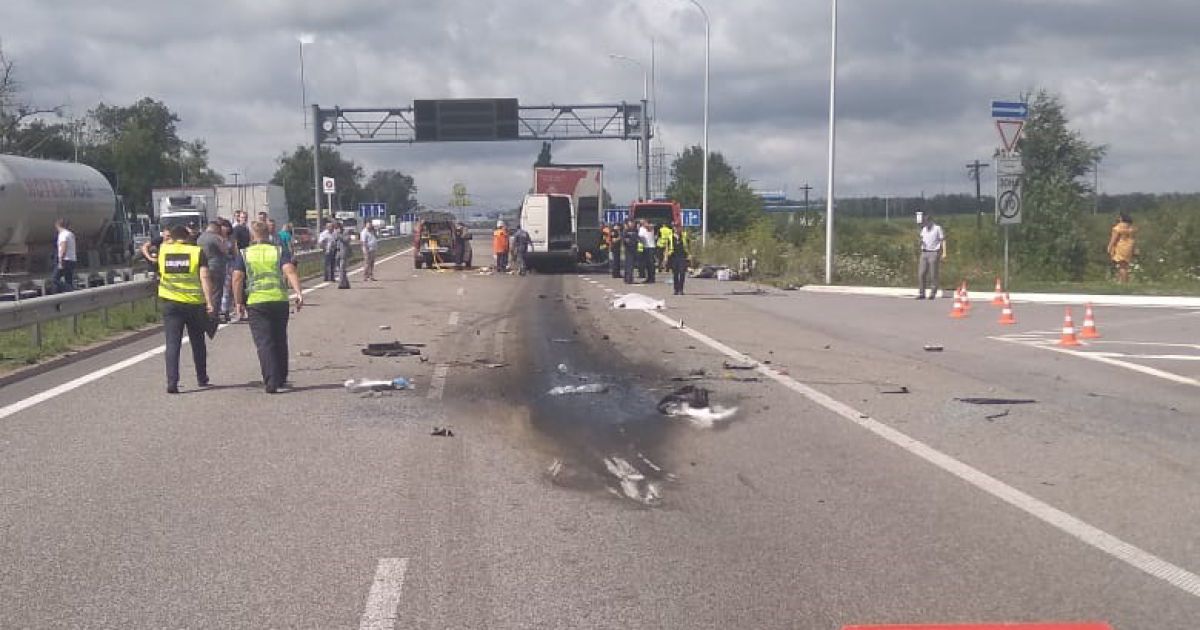 Под Житомиром произошло масштабное ДТП: 10 человек погибли, еще 10 травмированы