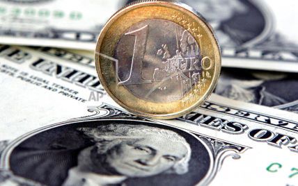 Що з доларом і євро після вихідними: курс валют на 28 листопада в обмінниках та "ПриватБанку"