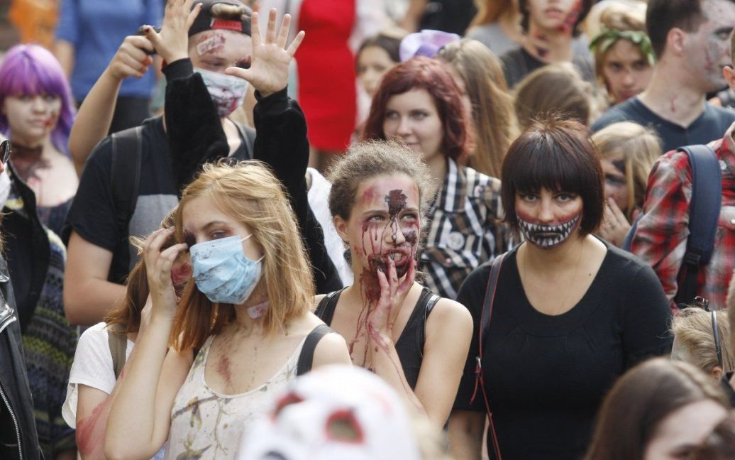 Учасники столичного параду зомбі / © УНІАН