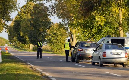 У Польщі українець перевозив нелегалів та потрапив у ДТП: чоловіка затримано