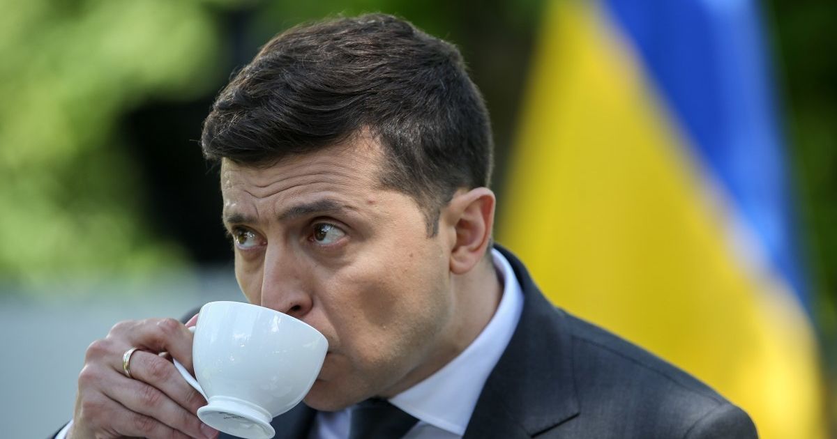 Зеленський розповів про спілкування з Коломойським та які смс від нього отримує